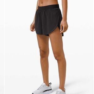 Find Your Pace Short 3"